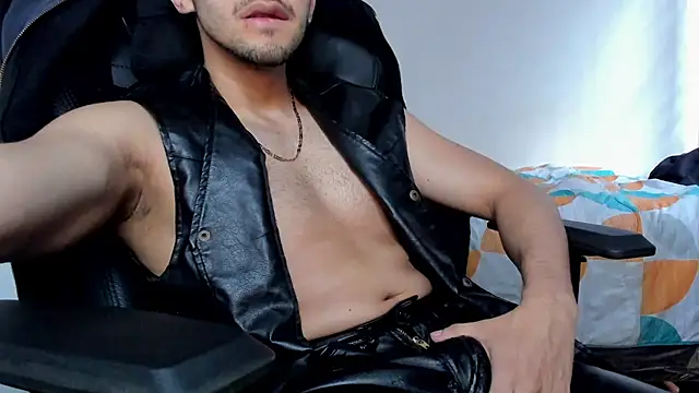 Tommy Bred online show from July 10, 7:38 pm