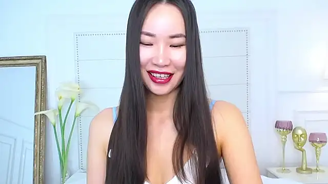 NaomiYuu online show from December 24, 2:21 am