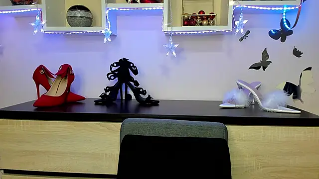 feliziaDesire online show from February 18, 1:44 pm