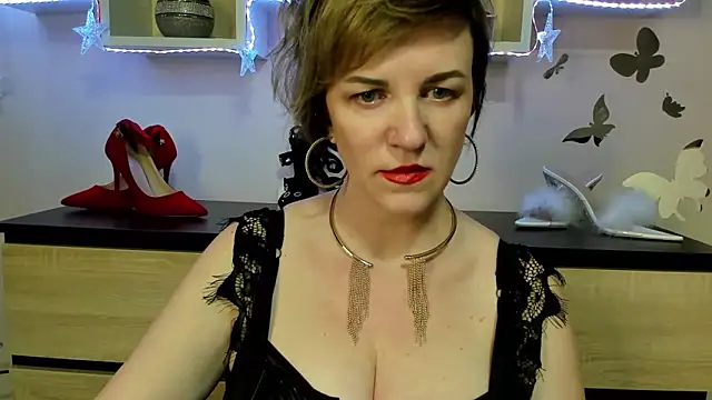 feliziaDesire online show from March 3, 2:15 pm