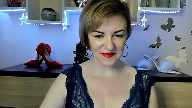 feliziaDesire online show from March 8, 6:54 am