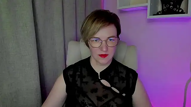 Snapshot of feliziaDesire chatting on July 12, 12:07 pm feliziaDesire online show from July 12, 12:07 pm