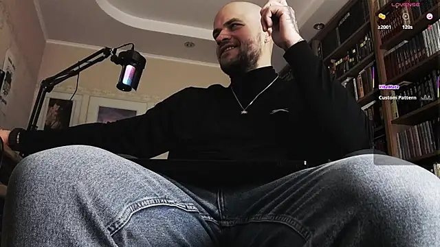 Snapshot of FindomJason chatting on November 5, 4:51 pm FindomJason online show from November 5, 4:51 pm