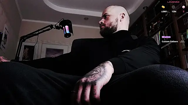 Snapshot of FindomJason chatting on December 5, 1:20 pm FindomJason online show from December 5, 1:20 pm