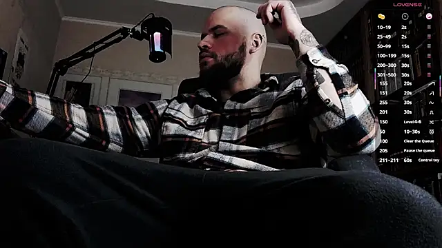 Snapshot of FindomJason chatting on December 14, 12:54 pm FindomJason online show from December 14, 12:54 pm