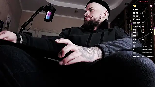 Snapshot of FindomJason chatting on December 16, 2:11 pm FindomJason online show from December 16, 2:11 pm