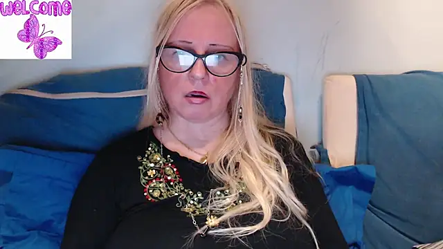 martachatte online show from March 11, 8:09 pm