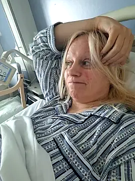 martachatte online show from November 20, 11:43 am