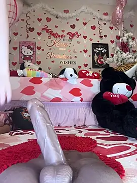 Snapshot of Valentines_Day chatting on June 13, 12:14 pm Valentines Day online show from June 13, 12:14 pm
