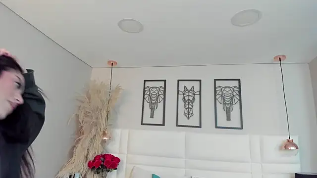 Rebeca jones online show from November 15, 12:13 pm