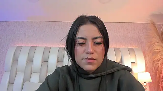 Rebeca jones online show from April 24, 12:29 pm