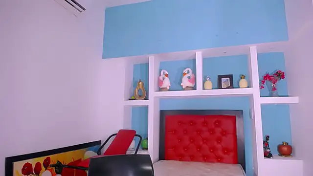 Snapshot of BeautyEyesxo chatting on February 11, 2:57 pm BeautyEyesxo online show from February 11, 2:57 pm