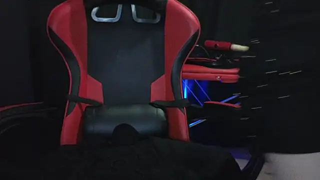 Snapshot of Mia_G0ld chatting on January 25, 2:37 am Mia G0ld online show from January 25, 2:37 am