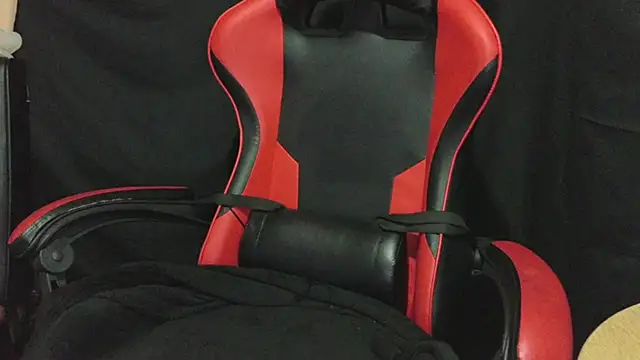 Snapshot of Mia_G0ld chatting on March 16, 4:12 pm Mia G0ld online show from March 16, 4:12 pm