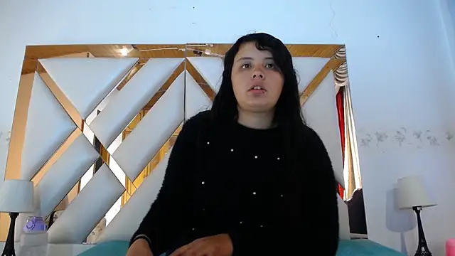 nathaly low1 online show from March 5, 12:45 pm