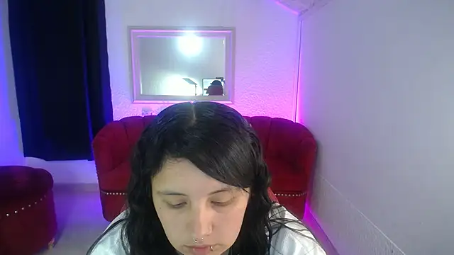Snapshot of nathaly_low1 chatting on July 1, 1:34 pm nathaly low1 online show from July 1, 1:34 pm