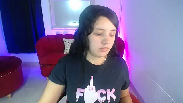 Snapshot of nathaly_low1 chatting on July 24, 12:14 pm nathaly low1 online show from July 24, 12:14 pm