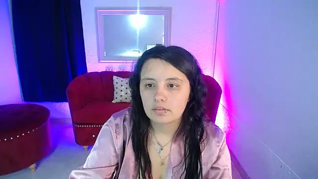 Snapshot of nathaly_low1 chatting on July 31, 12:26 pm nathaly low1 online show from July 31, 12:26 pm