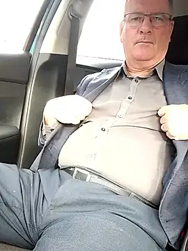 stiffandlubedxh online show from November 11, 9:04 pm