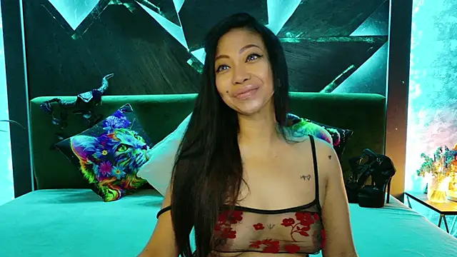 ElyaQuinn online show from May 4, 6:42 am