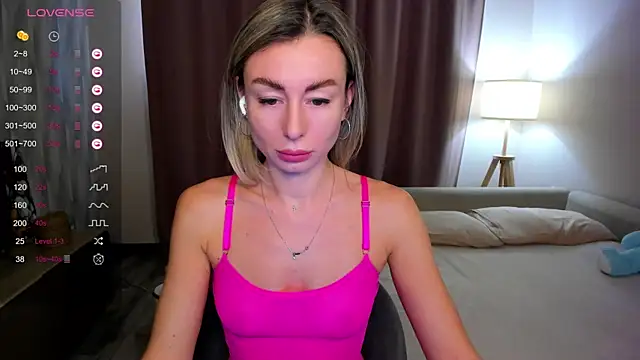 Snapshot of DannaEvan chatting on January 15, 3:33 am DannaEvan online show from January 15, 3:33 am