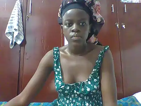 Snapshot of Sexy_Chocolate_Babe chatting on December 3, 6:17 pm Sexy Chocolate Babe online show from December 3, 6:17 pm
