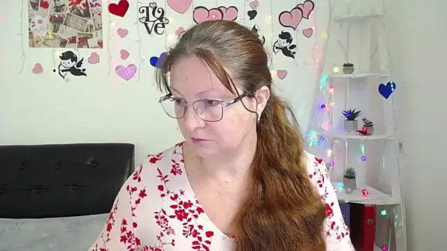 VanessaHotts online show from January 28, 6:05 am