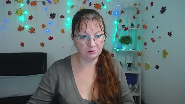 VanessaHotts online show from November 8, 6:02 am