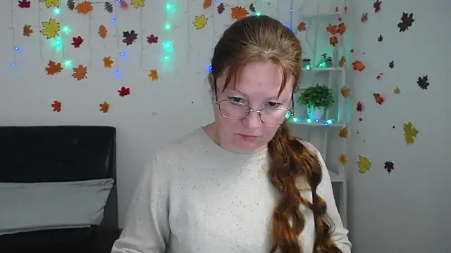 VanessaHotts online show from December 1, 6:07 am