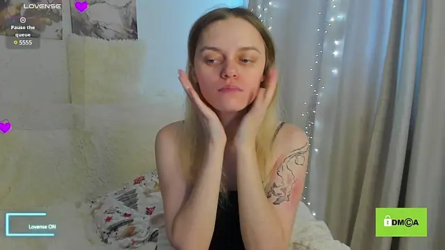 lady bellaa online show from February 8, 8:09 am