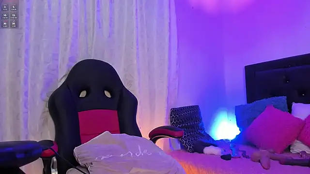 lonely shewolf online show from March 10, 8:12 pm