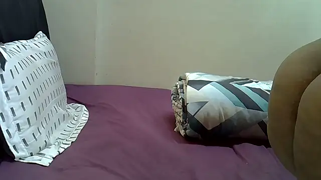 Snapshot of AddictiveAssCurves chatting on November 3, 7:42 am AddictiveAssCurves online show from November 3, 7:42 am