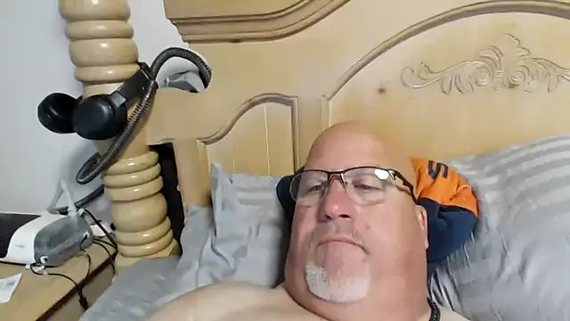 Bigbear0563 online show from June 24, 5:56 pm