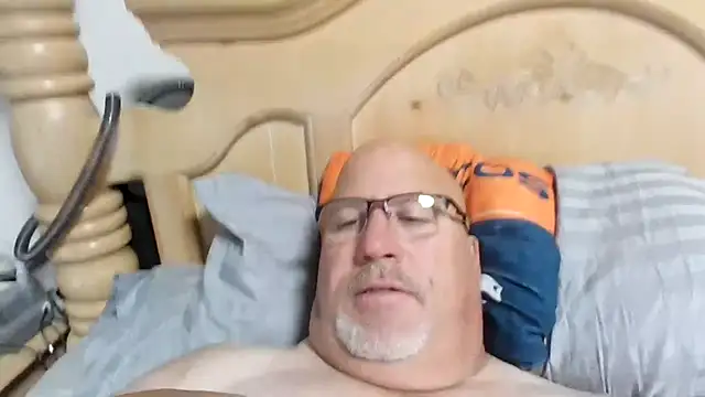 Bigbear0563 online show from July 26, 4:58 pm