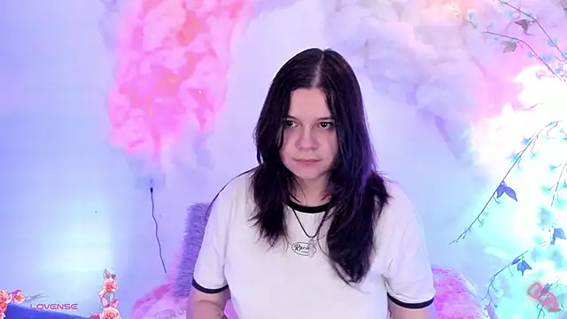 Snapshot of Mey_moon chatting on January 28, 8:47 pm Mey moon online show from January 28, 8:47 pm