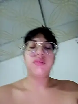 Snapshot of Piafisher1 chatting on March 9, 9:57 am Piafisher1 online show from March 9, 9:57 am