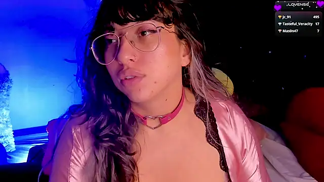 Snapshot of Piafisher1 chatting on March 12, 4:46 pm Piafisher1 online show from March 12, 4:46 pm