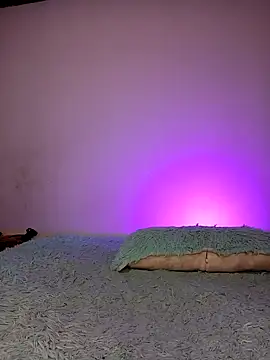 Snapshot of Piafisher1 chatting on November 28, 1:19 am Piafisher1 online show from November 28, 1:19 am