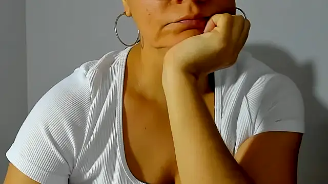 Sami Hotie1 online show from May 10, 5:40 pm