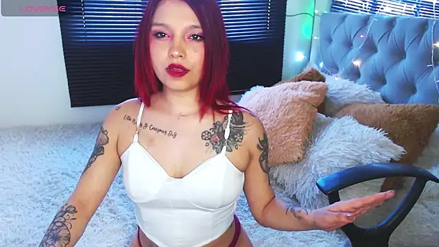 kmila-carson online show from December 16, 10:13 pm