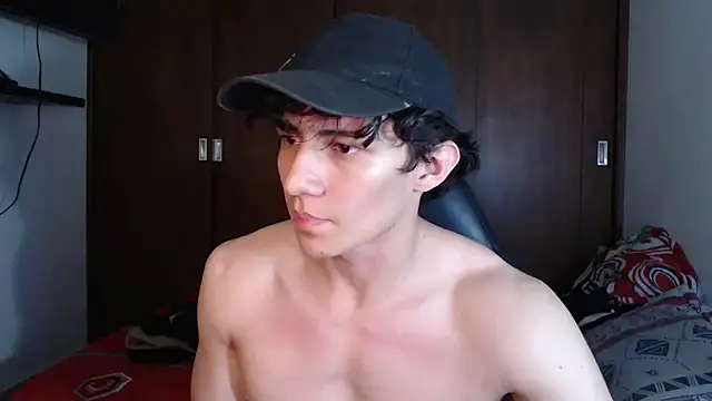 Snapshot of aresholland chatting on January 7, 3:57 am aresholland online show from January 7, 3:57 am