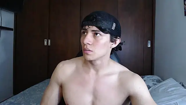 Snapshot of aresholland chatting on January 30, 1:44 am aresholland online show from January 30, 1:44 am