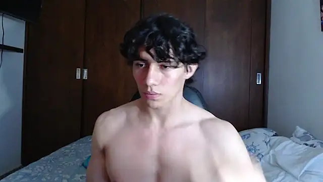 Snapshot of aresholland chatting on February 10, 4:52 am aresholland online show from February 10, 4:52 am