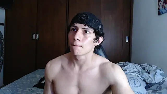 Snapshot of aresholland chatting on February 13, 5:37 am aresholland online show from February 13, 5:37 am