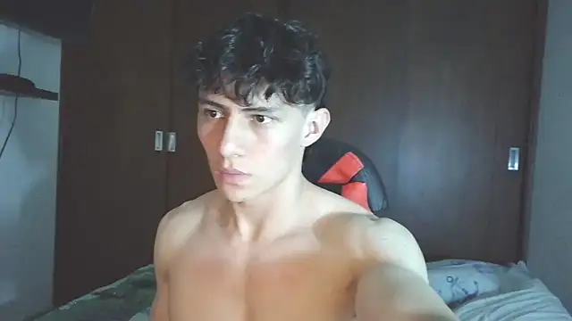 Snapshot of aresholland chatting on September 25, 4:38 am aresholland online show from September 25, 4:38 am