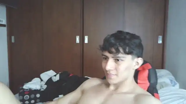 Snapshot of aresholland chatting on November 19, 7:47 pm aresholland online show from November 19, 7:47 pm