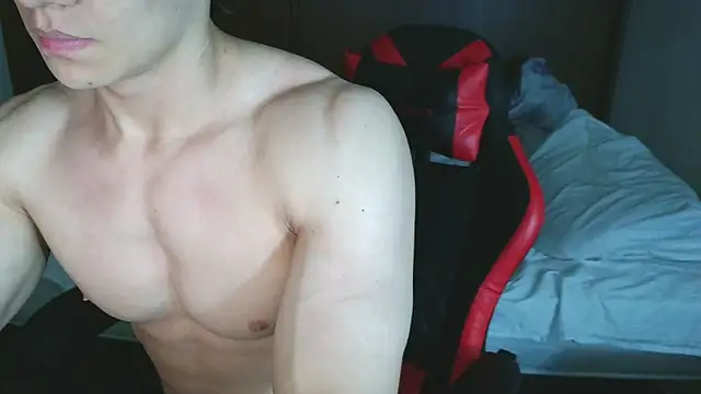 Snapshot of aresholland chatting on November 28, 12:13 am aresholland online show from November 28, 12:13 am