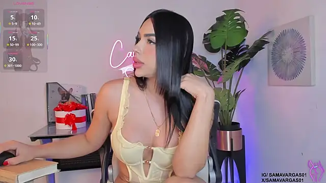 Snapshot of Korina_Saenz01 chatting on May 11, 4:04 pm Korina Saenz01 online show from May 11, 4:04 pm