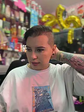 TamySweetness online show from February 7, 5:16 pm