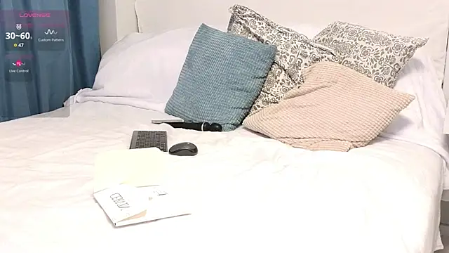 missmiamore online show from January 25, 9:57 pm